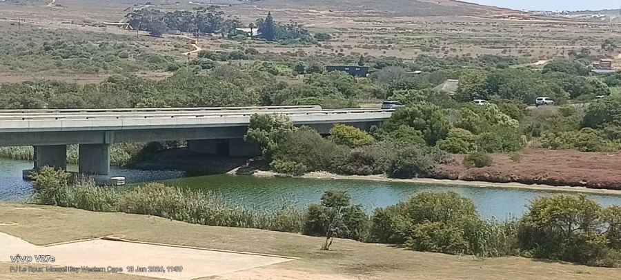 To Let 4 Bedroom Property for Rent in Hartenbos Central Western Cape